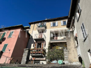 Moltrasio- apartment with terrace lake view for sale
