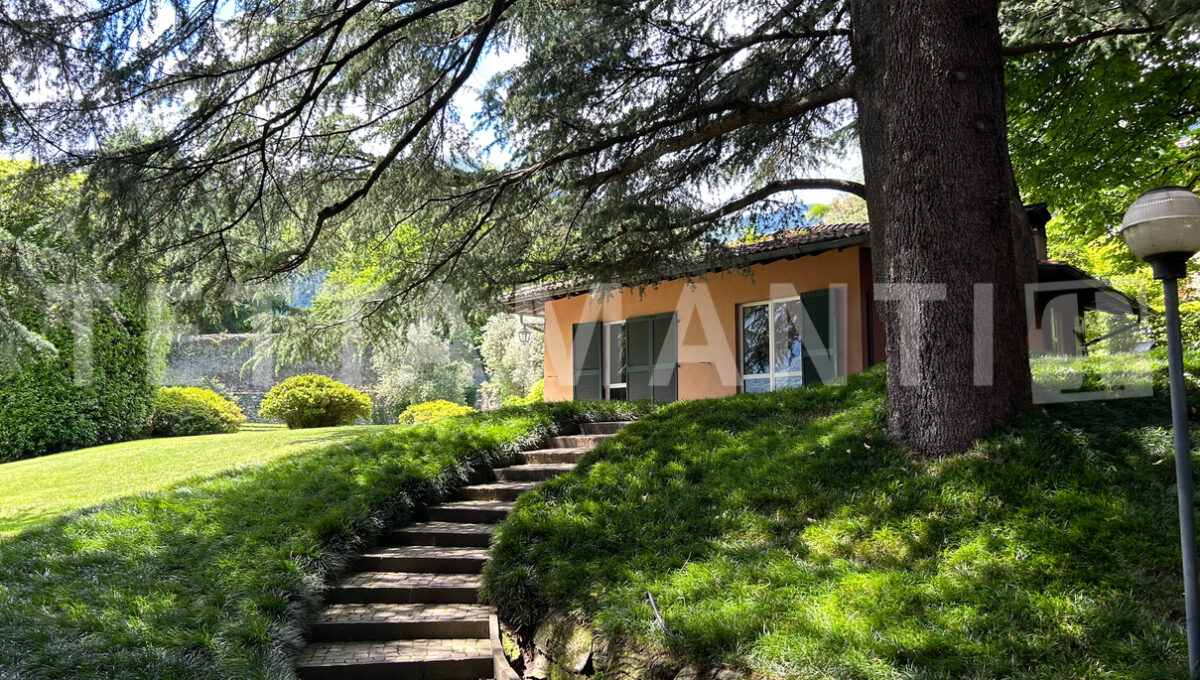 VILLA FOR SALE TREMEZZO