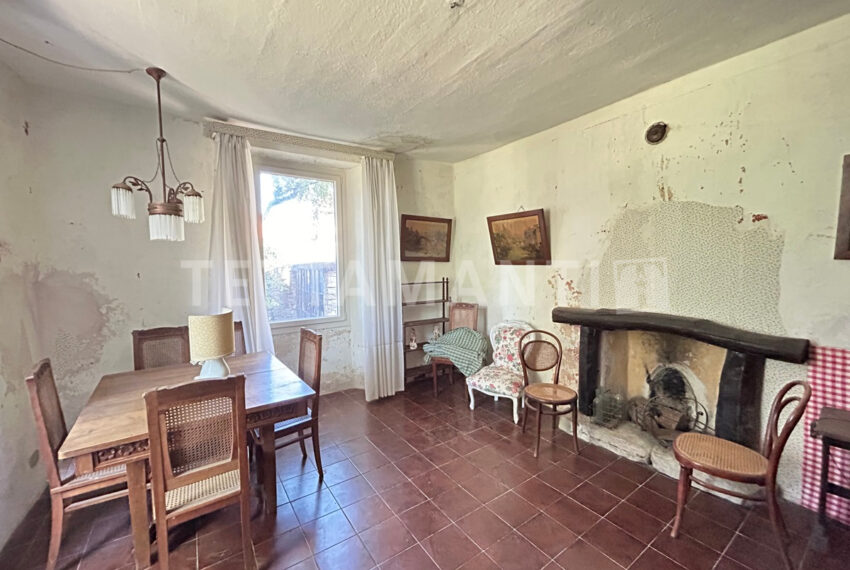 Lake Como - charming villa for sale