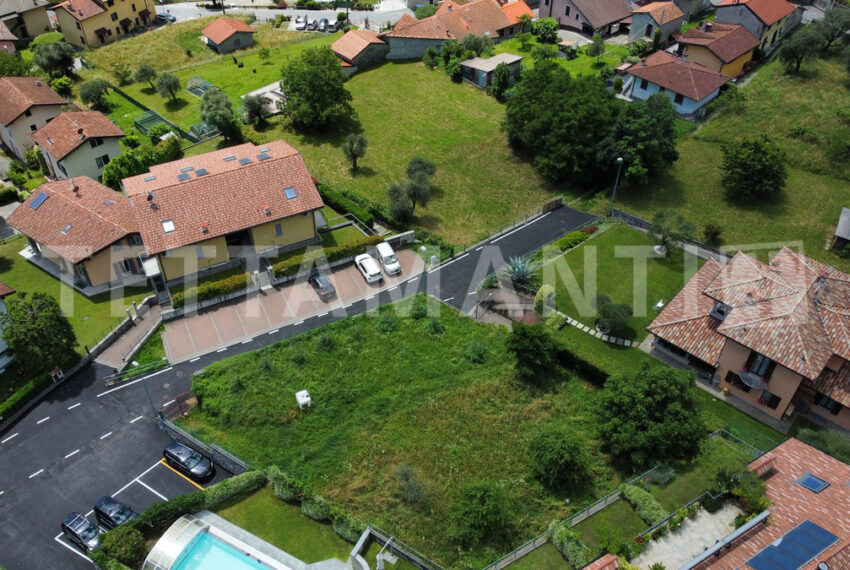 Building Land Ossuccio with Lake view