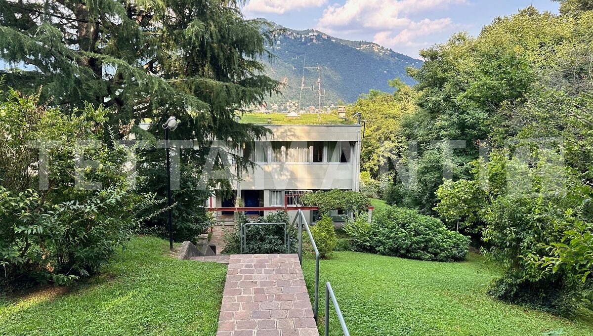 lake view villa panoramic view como