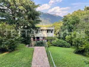 lake view villa panoramic view como