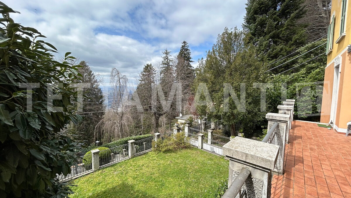 liberty villa for sale Brunate