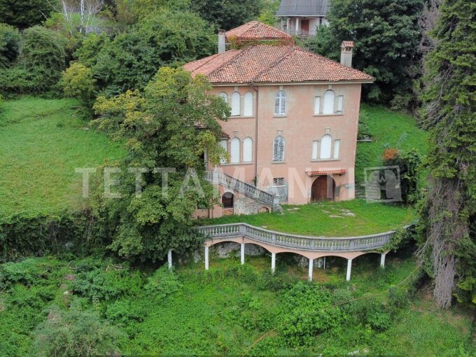 Historic Villa for Renovation near COMO LECCO