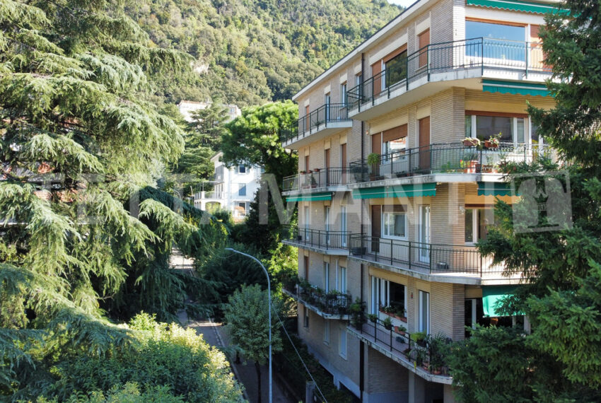 apartment for sale lake como 5 bedrooms