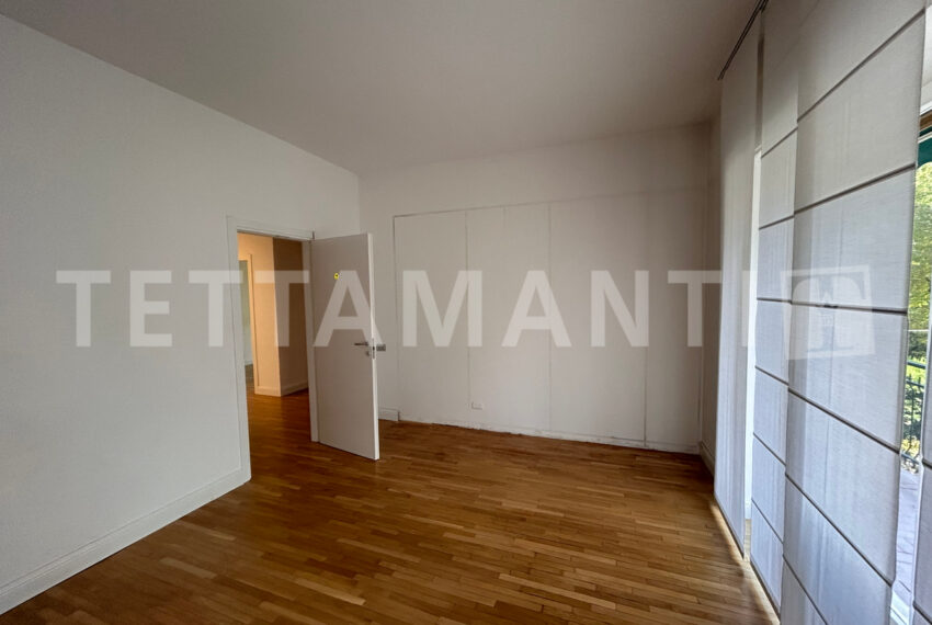 luxury apartment in como city