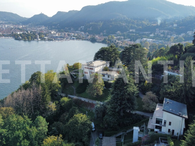 Luxury Villa with View in Como Bignanico