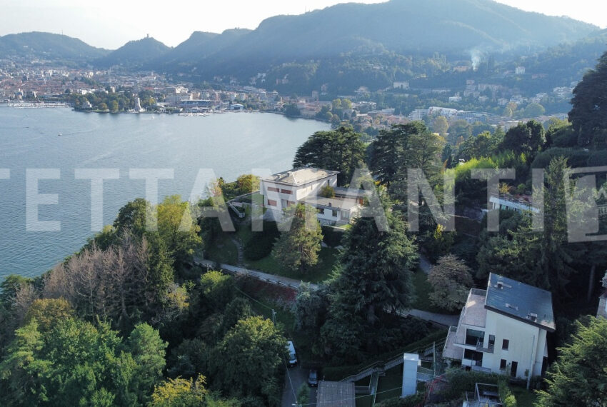 Luxury Villa with View in Como Bignanico