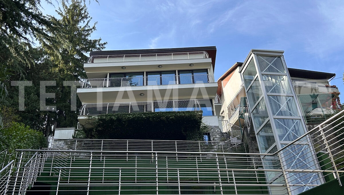 villa luxury como for sale