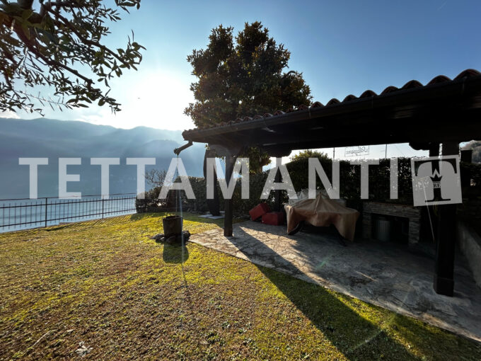 Villa for Sale on Lake Como