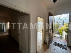 Lake Como villa for sale