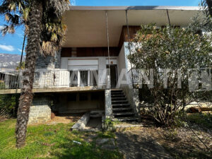 Lake Como villa for sale
