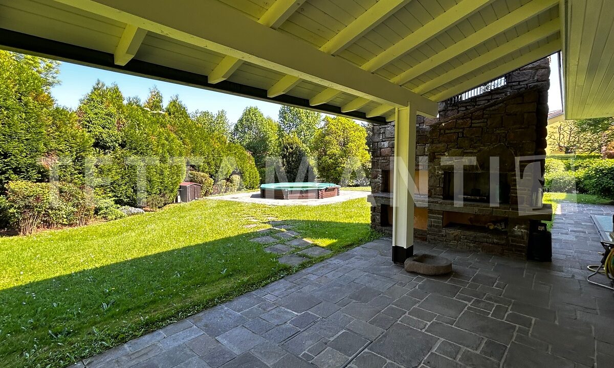 villa cantù vendita5