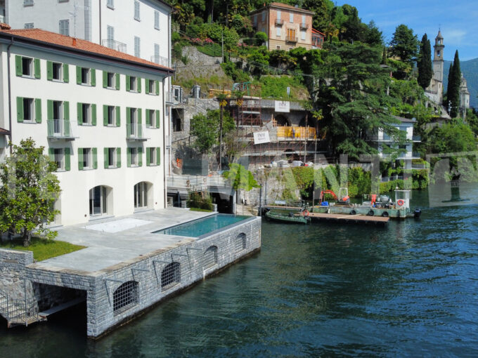 Villa lake front Brienno