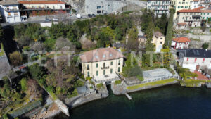 Moltrasio villa pieds dans l'eau