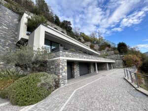 moltrasio-luxurious-penthouse-with-lake-view