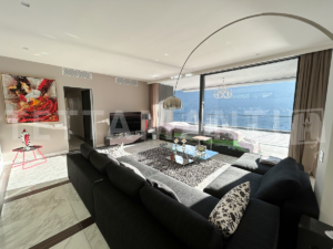 moltrasio-luxurious-penthouse-with-lake-view
