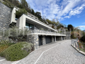 moltrasio-luxurious-penthouse-with-lake-view