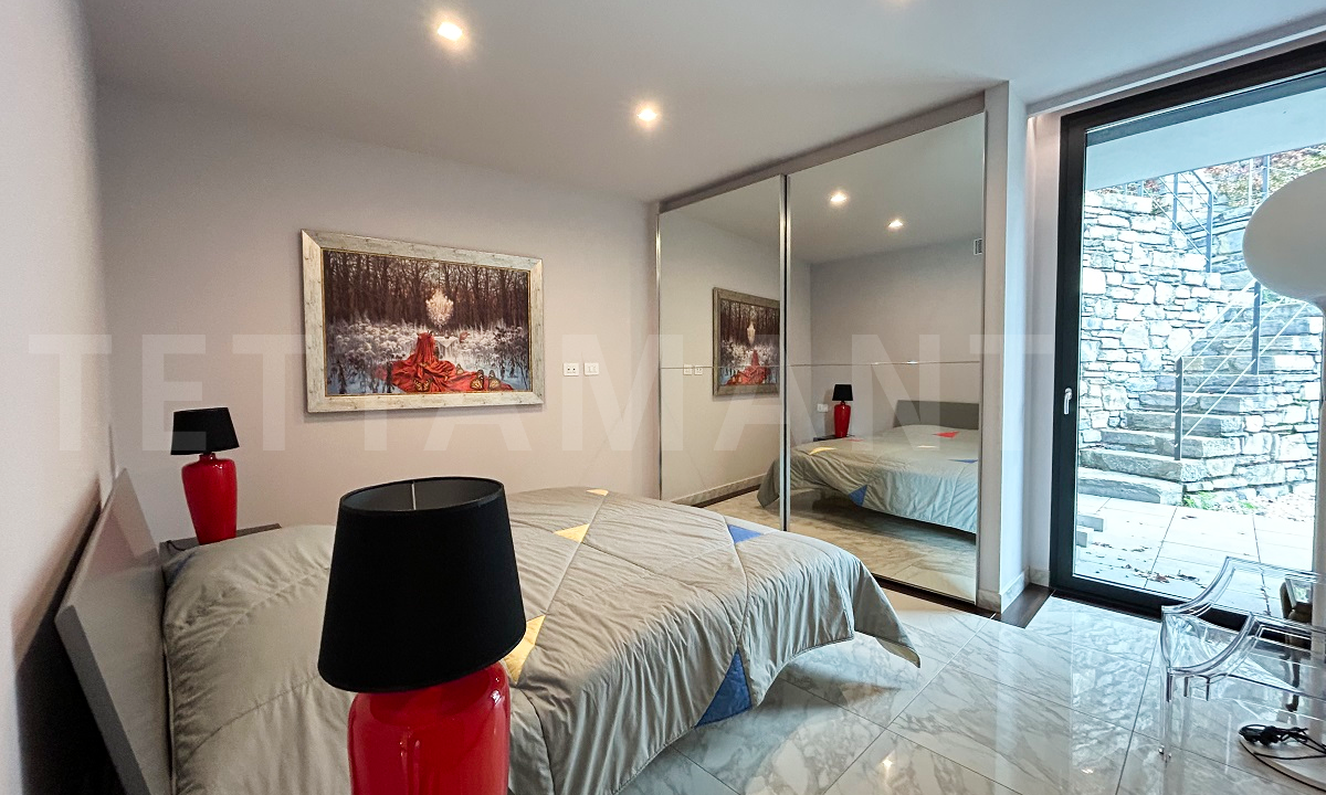 moltrasio-luxurious-penthouse-with-lake-view (17)