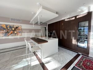 moltrasio-luxurious-penthouse-with-lake-view