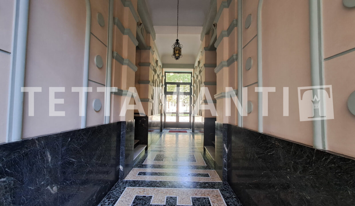 Milan elegant flat for sale