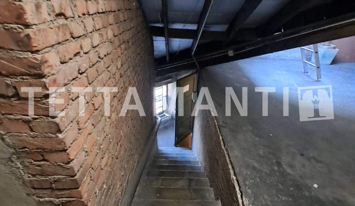 Milano Elegant Apartment for Sale in 1930s Building