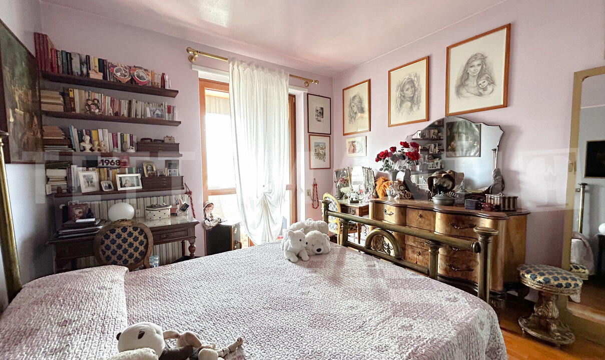 Como attico panoramico in vendita (2)