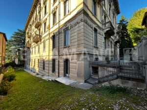 Lake Como Apartment for Sale