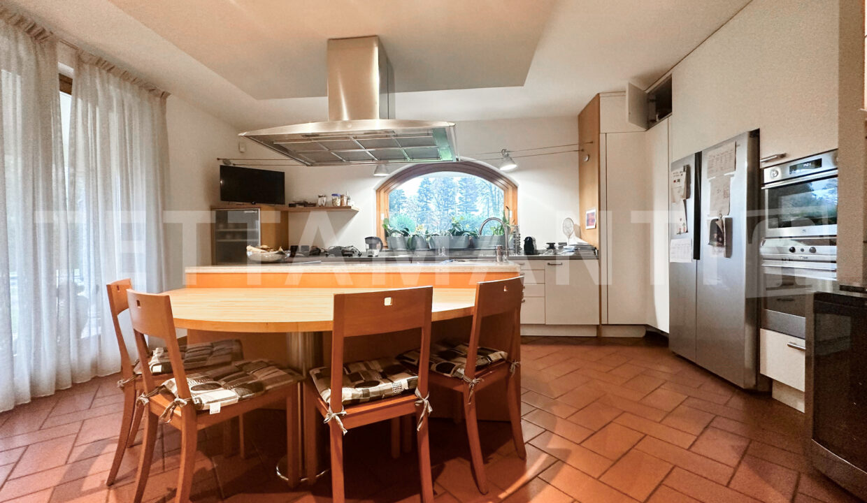 Modern Villa for Sale Como