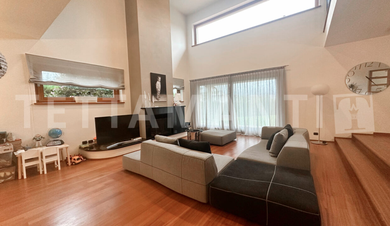 Modern Villa for Sale Como