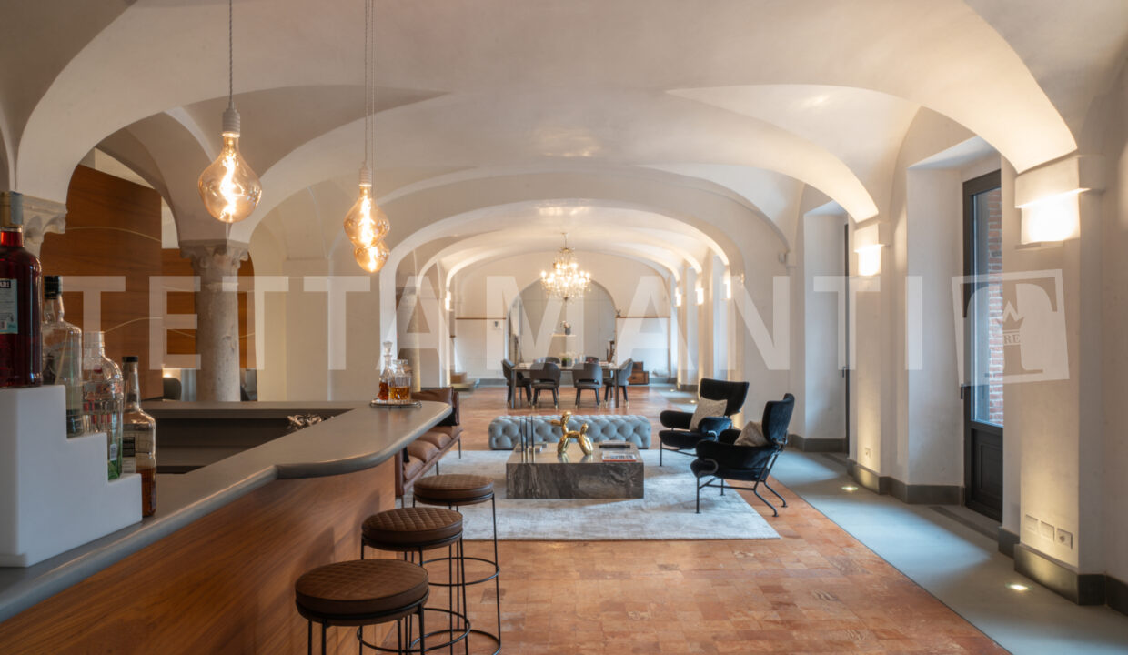 Apartment in historic villa