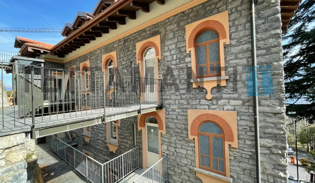 Luxury Lake View Apartment for Sale in Menaggio – Residence with Pool