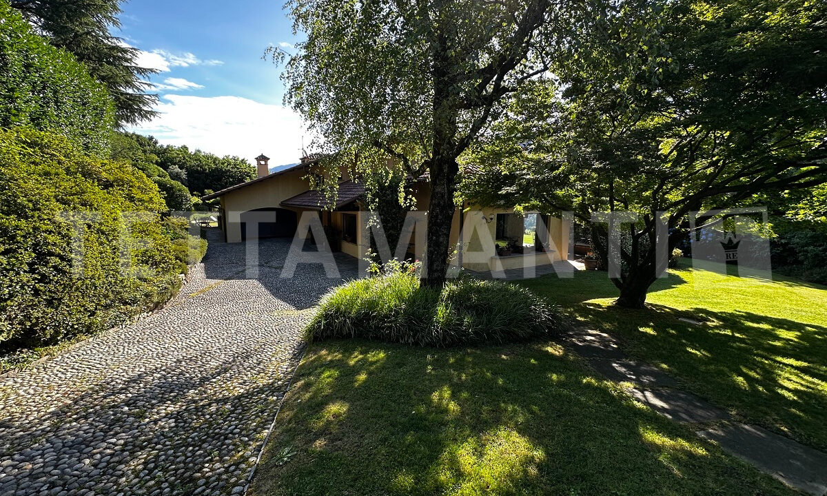 villa como8