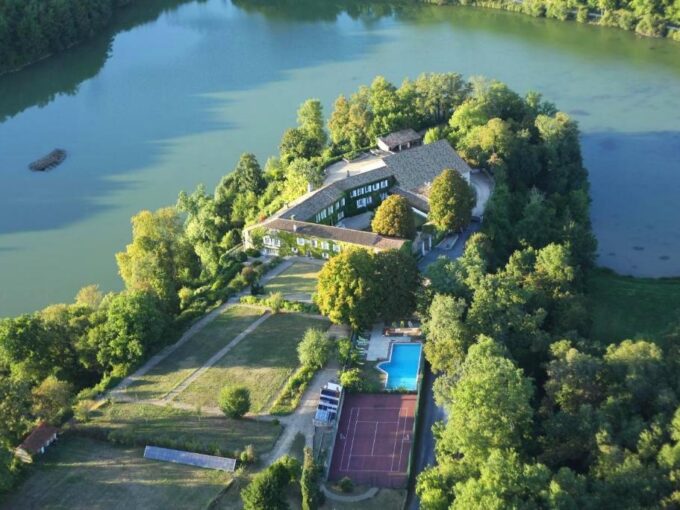 France hotel resort