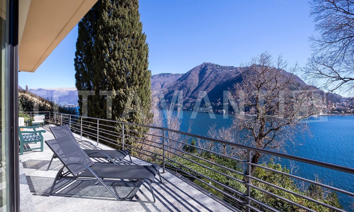 The Lake Como Villa