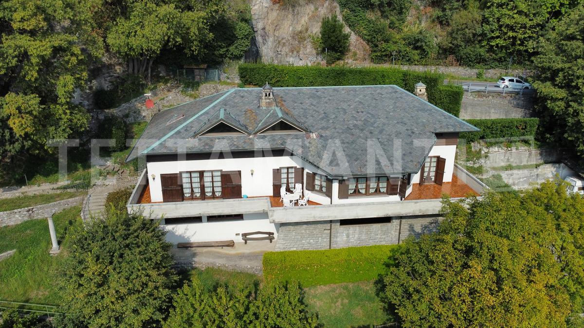 Villa for sale in Como